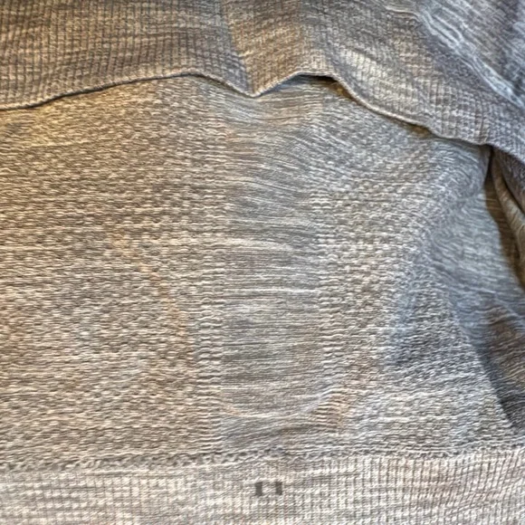 Lululemon swiftly tech long sleeve grey size 4 - Picture 3 of 5